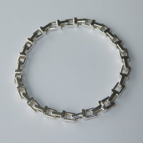 Tiffany Narrow T Chain Bracelet 